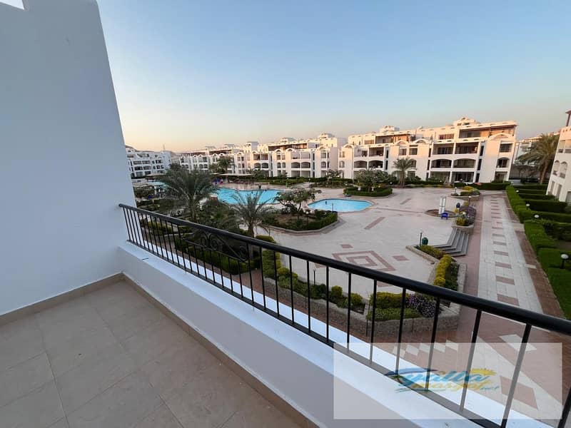 10 d902304e-d809-4b40-b810-f91a370e259c. JPG