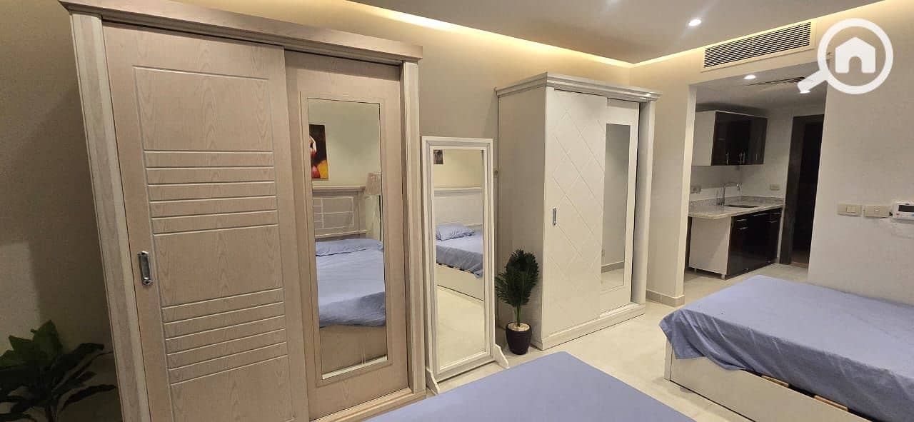 2 WhatsApp Image 2025-11-13 at 13.30. 57_070f9fa3. jpg