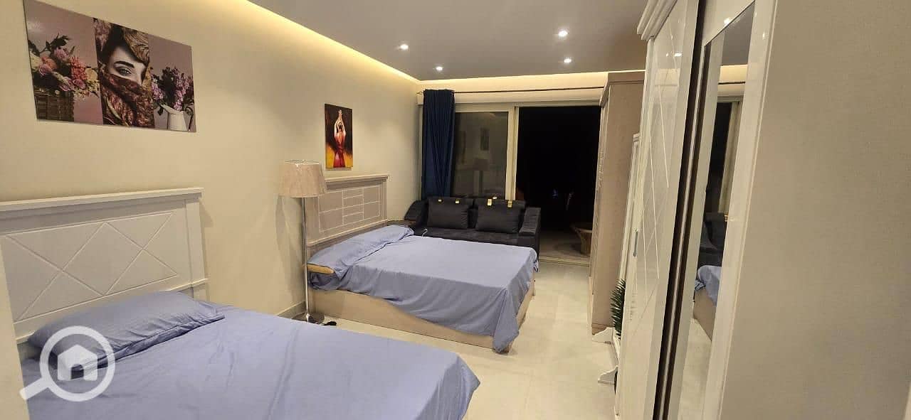 4 WhatsApp Image 2025-11-13 at 13.30. 58_43fbe8e6. jpg