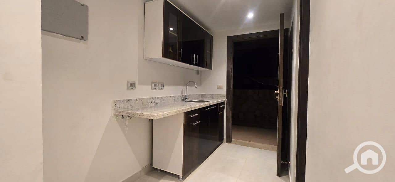 5 WhatsApp Image 2025-11-13 at 13.30. 58_2735081f. jpg