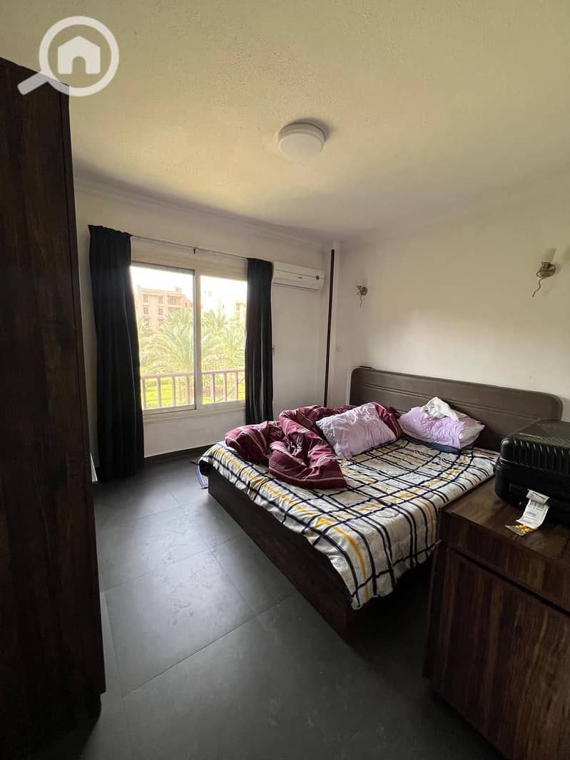 10 efe82827-974b-41e7-b6b6-6d8e858b2ff5. jpeg