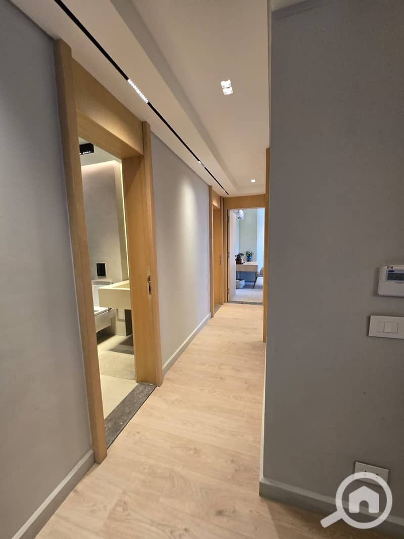 11 WhatsApp Image 2025-08-20 at 17.41. 41_32cf44de - Copy. jpg