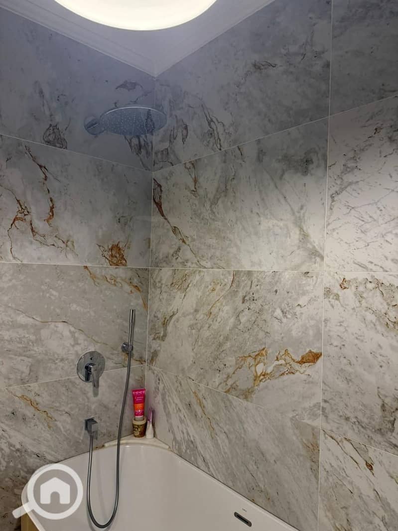 5 3d81c105-cb20-43a1-9251-b43c52a2168d. jpg