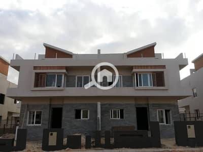 4 Bedroom Twin House for Sale in Sheikh Zayed, Giza - WhatsApp Image 2024-05-22 at 6.53. 55 PM (3). jpeg 4 Bedroom Twin House for Sale in Sheikh Zayed, Giza - WhatsApp Image 2024-05-22 at 6.53. 55 PM (3). jpeg