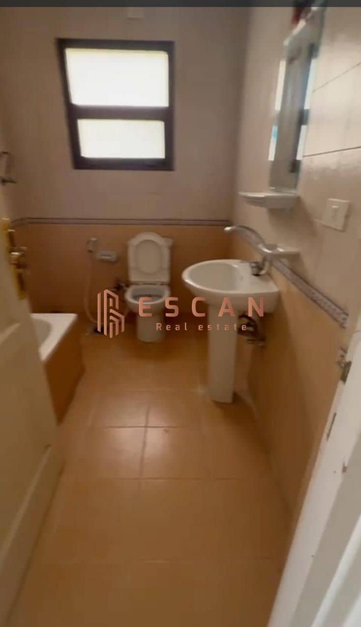 11 U156358 (8). jpeg