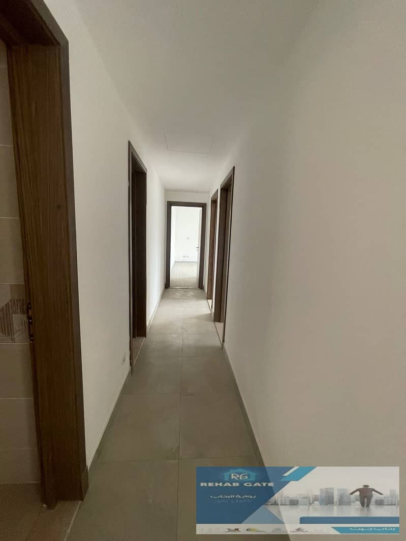 7 8e610a79-eafe-4869-930d-4a21d02716b7. jpeg