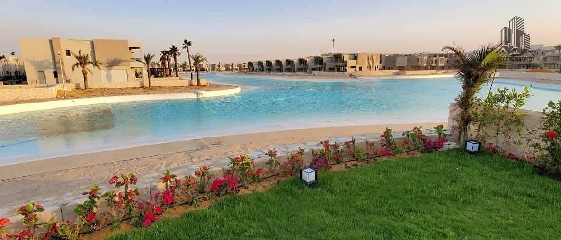 2 4f570aae-ab80-43bf-a5cf-670e371a0b08. jpg