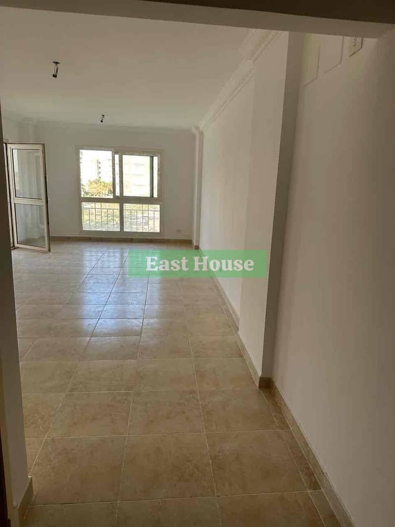 7 760de082-5dfc-4ab5-82bf-c8f53cd5b31a. jpg