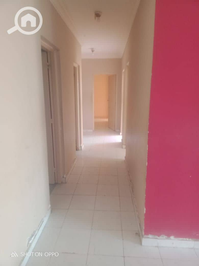 5 ee34fea5-12e0-4d17-9c60-ad5e5ca62e7e. jpeg