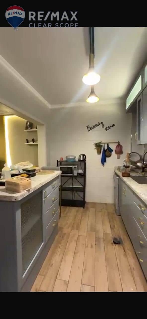 1cefe94f-e66e-4bc7-a7d2-25303cbc3ded. jpeg