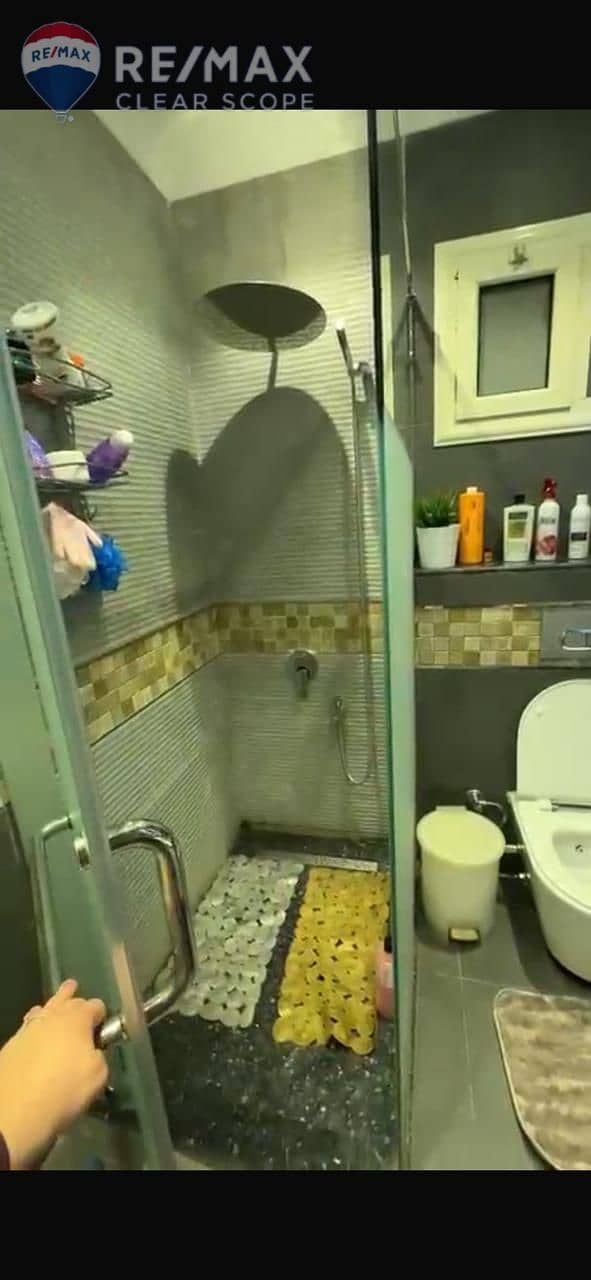 5 096eca4a-f47a-4eba-87b9-54f7a9bee557. jpeg