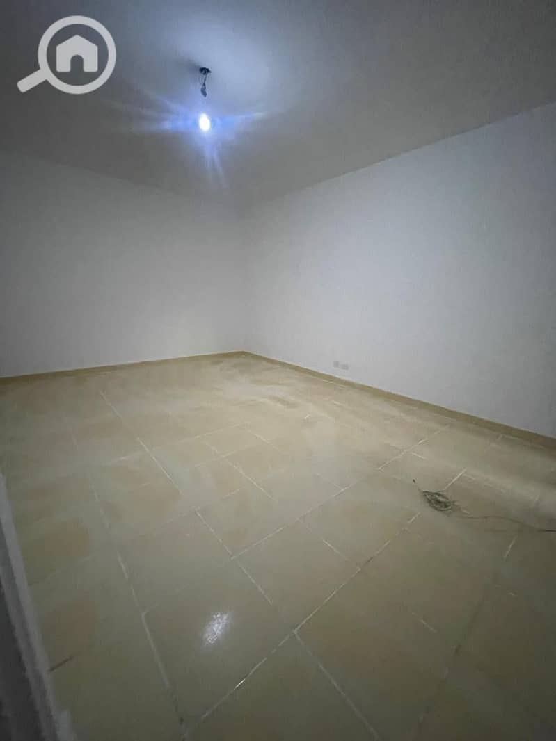 4 d79c905c-5321-4cb5-b4bc-3d2017934fa9. jpeg