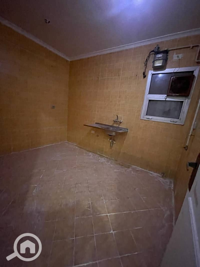 5 498f7847-5cf9-44a1-aa68-83eddbb5b7bd. jpeg