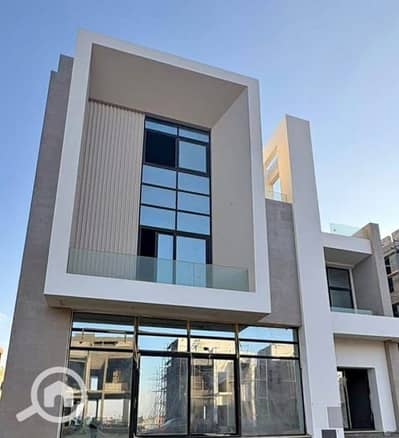 توين هاوس 5 غرف نوم للبيع في القاهرة الجديدة، القاهرة - WhatsApp Image 2025-06-18 at 1.16. 25 PM (1). jpeg