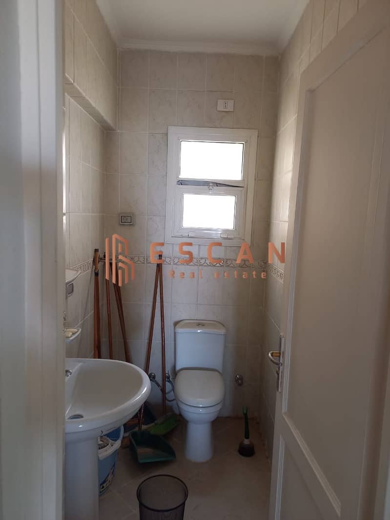 15 U716610 (16). jpeg