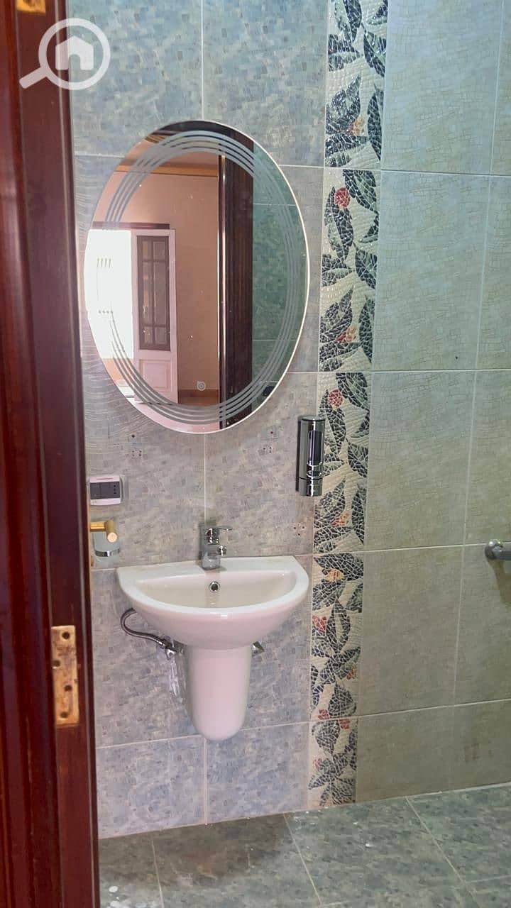 8 WhatsApp Image 2025-09-21 at 3.44. 02 PM (2). jpeg