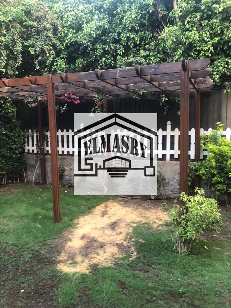 4 9895b363-db12-4389-a6b6-79b2b8ee444a. jpg