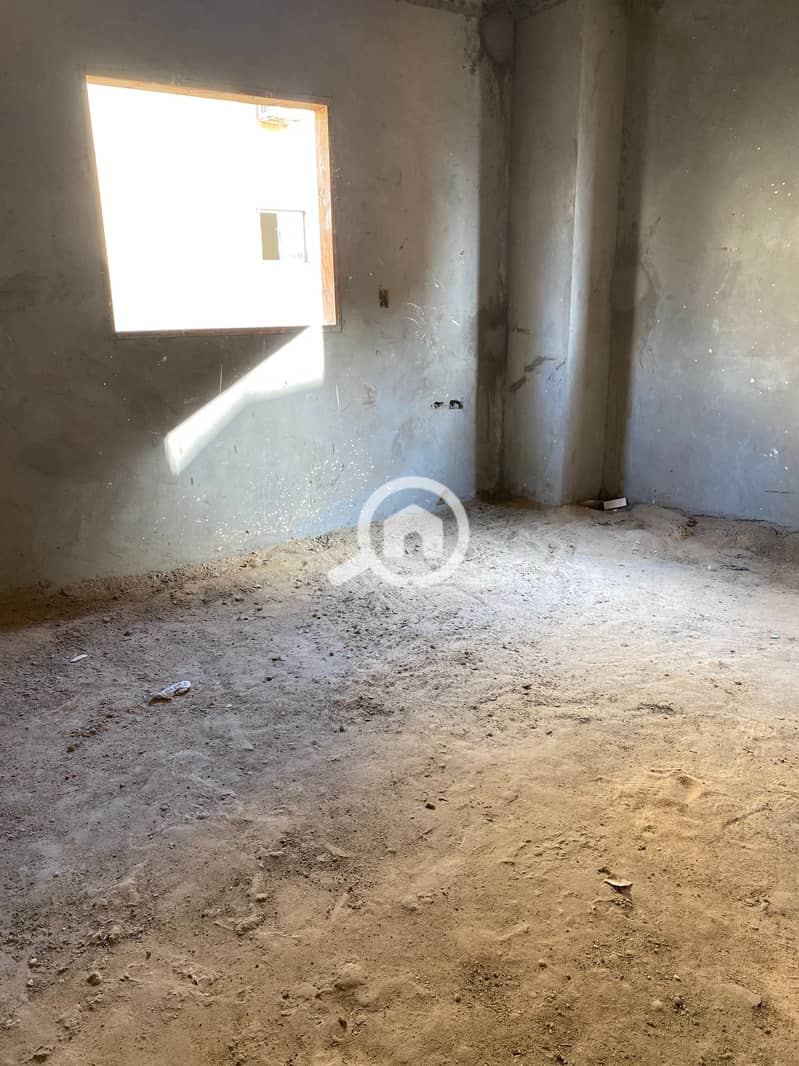 2 1bccf182-e3c3-411c-8136-40a07a8c62a2. jpeg