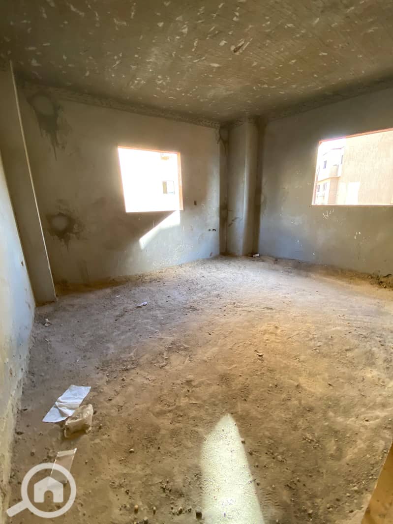 4 5e2029b9-08ed-49c5-ac6a-f01fd047e722. jpeg