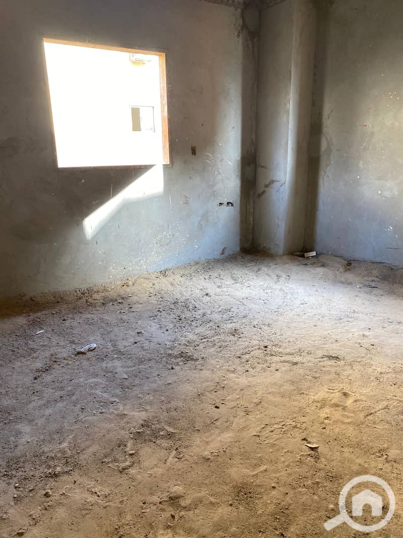 5 1bccf182-e3c3-411c-8136-40a07a8c62a2. jpeg