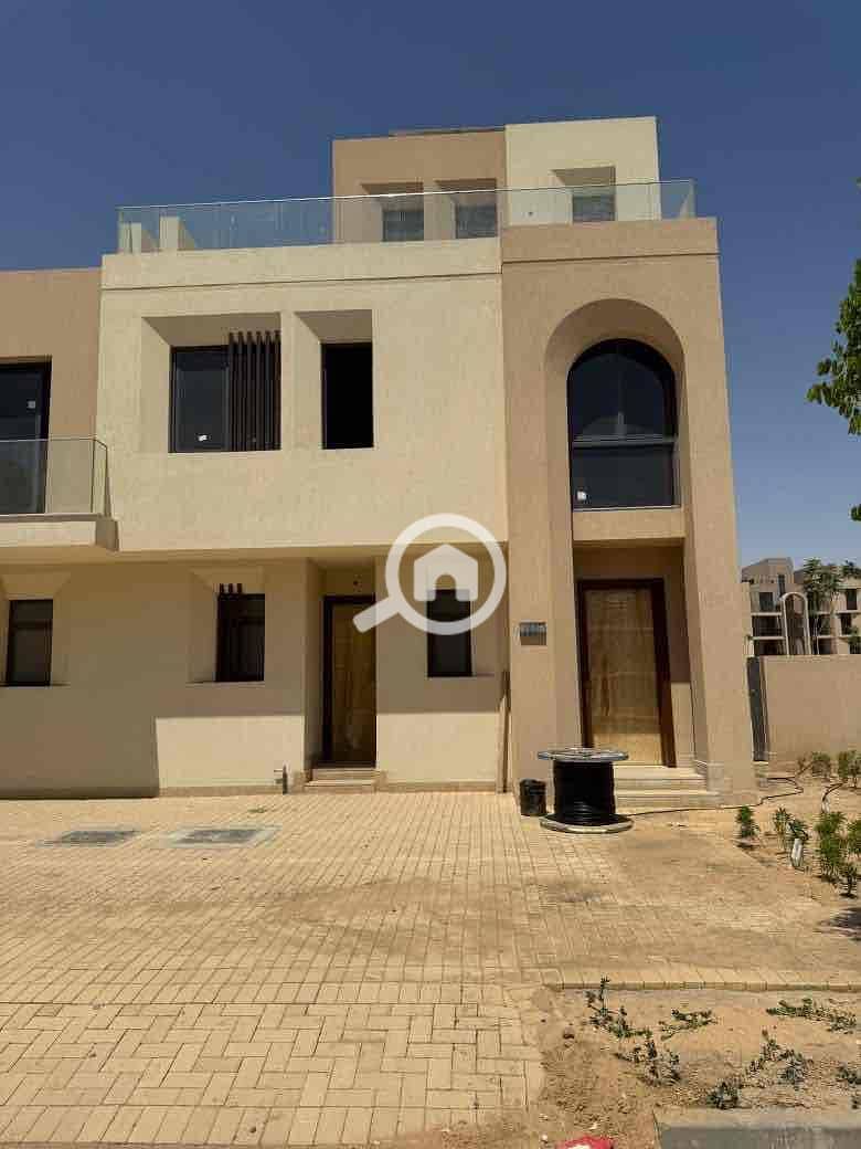 16 1d124f73-eb0c-416c-89fe-85c38c5998f7. jpg