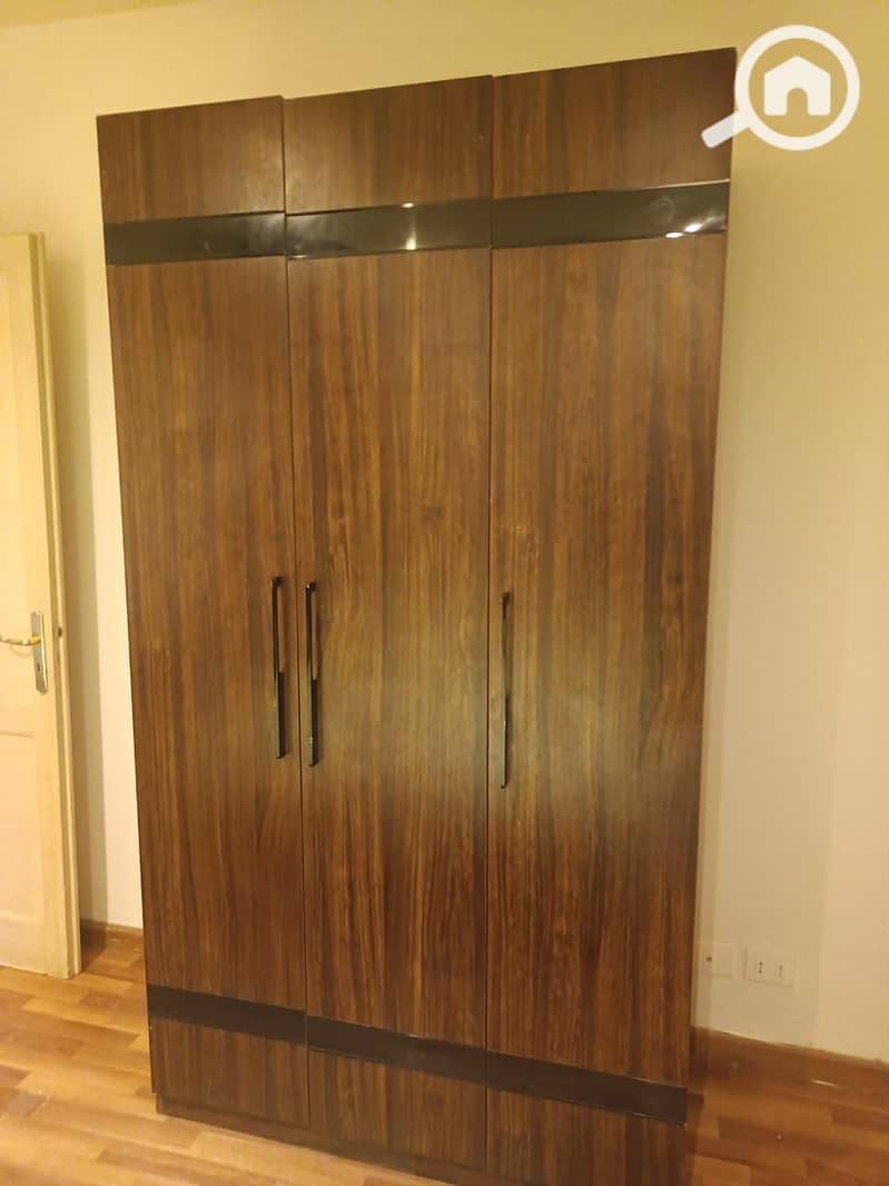 8 a3355d43-9933-428e-a628-1f8d5a41a61a. jpeg