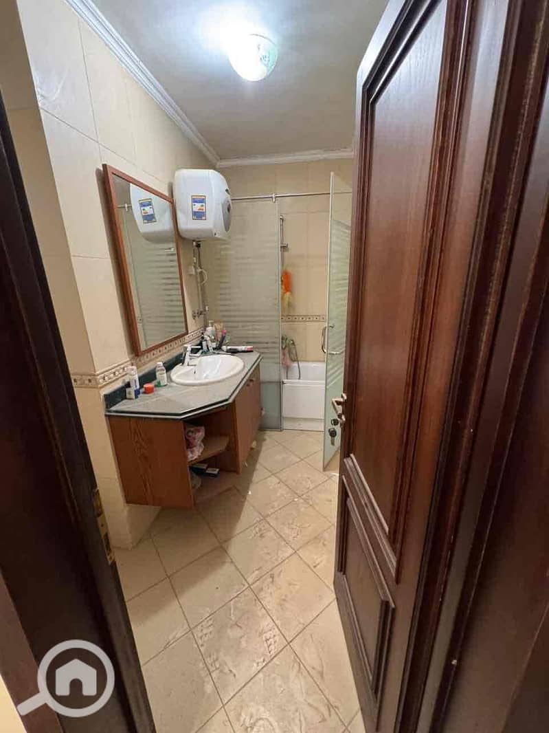 6 74a171b0-1ee5-4502-93f1-edb572e50069. jpg