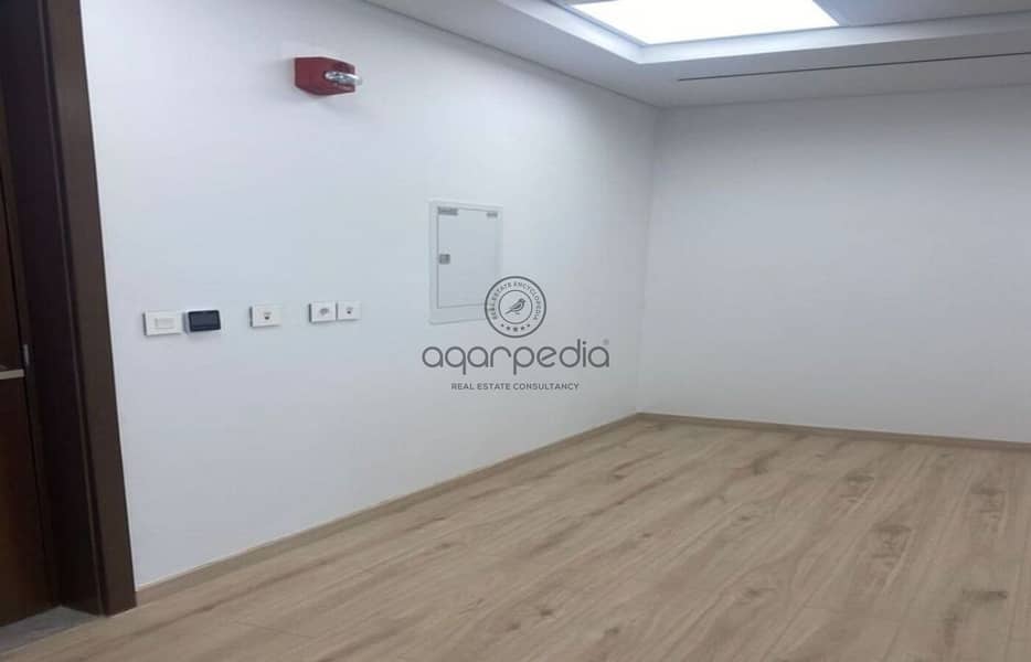 6 WhatsApp Image 2025-12-04 at 12.46. 50 PM (2). jpeg