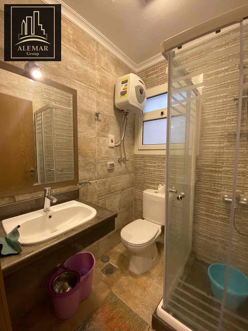 3 d7732e03-cd5b-4102-bdc8-04714078f7c2. jpg