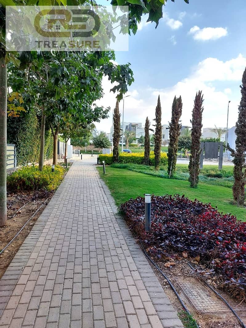 10 WhatsApp Image 2025-12-04 at 5.24. 17 PM (1). jpeg