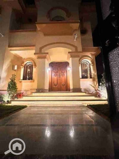 5 Bedroom Villa for Sale in New Cairo, Cairo - FB_IMG_1764862959346. jpg
