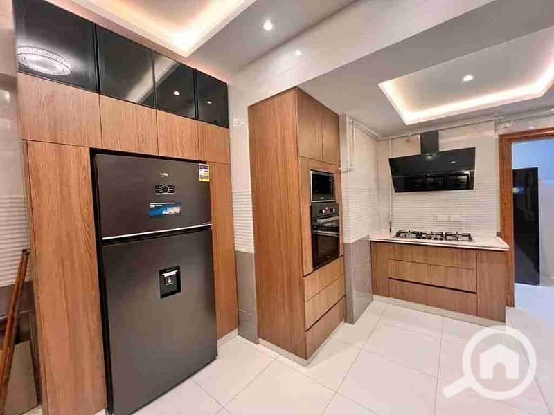 10 IMG-20251111-WA0283. jpg