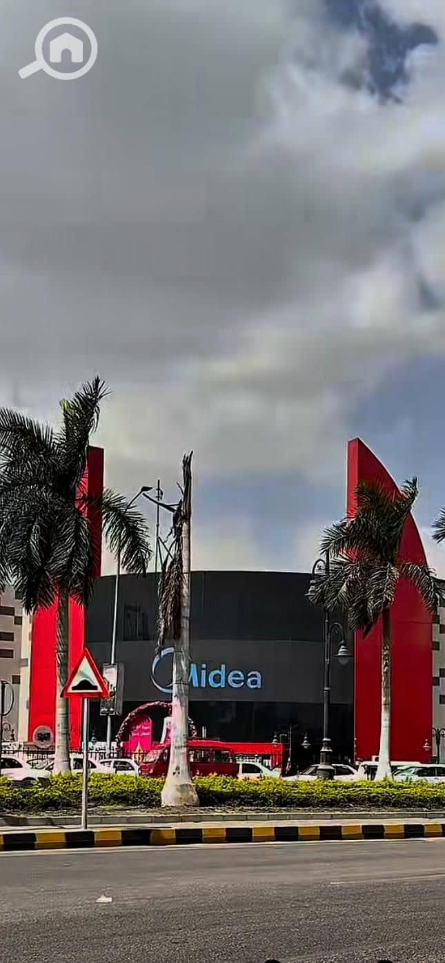 8 93977713-f9c4-419c-94c7-5ff123274051. jpg