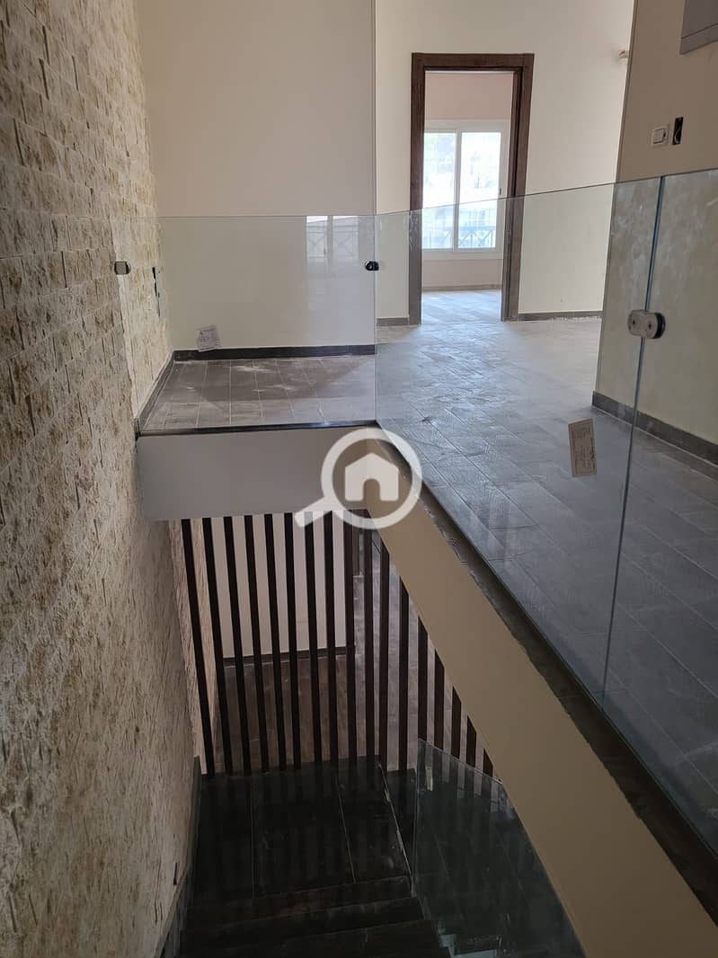 22 WhatsApp Image 2025-12-04 at 3.11. 39 PM. jpeg