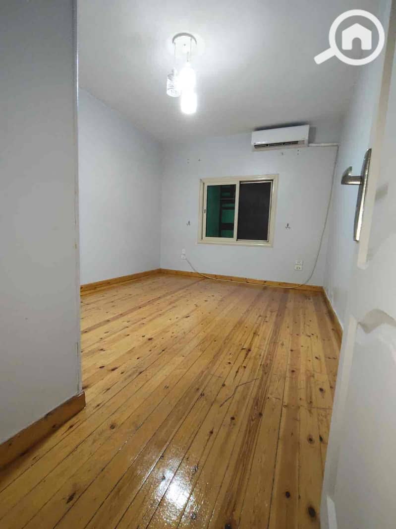 2 5723b8b6-e236-47b0-9a81-31d5ae01e632. jpg