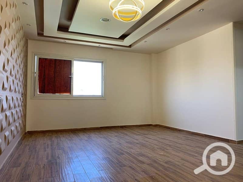 2 ab224ec0-8630-45a4-a807-2c13a6bf4e0c. jpeg