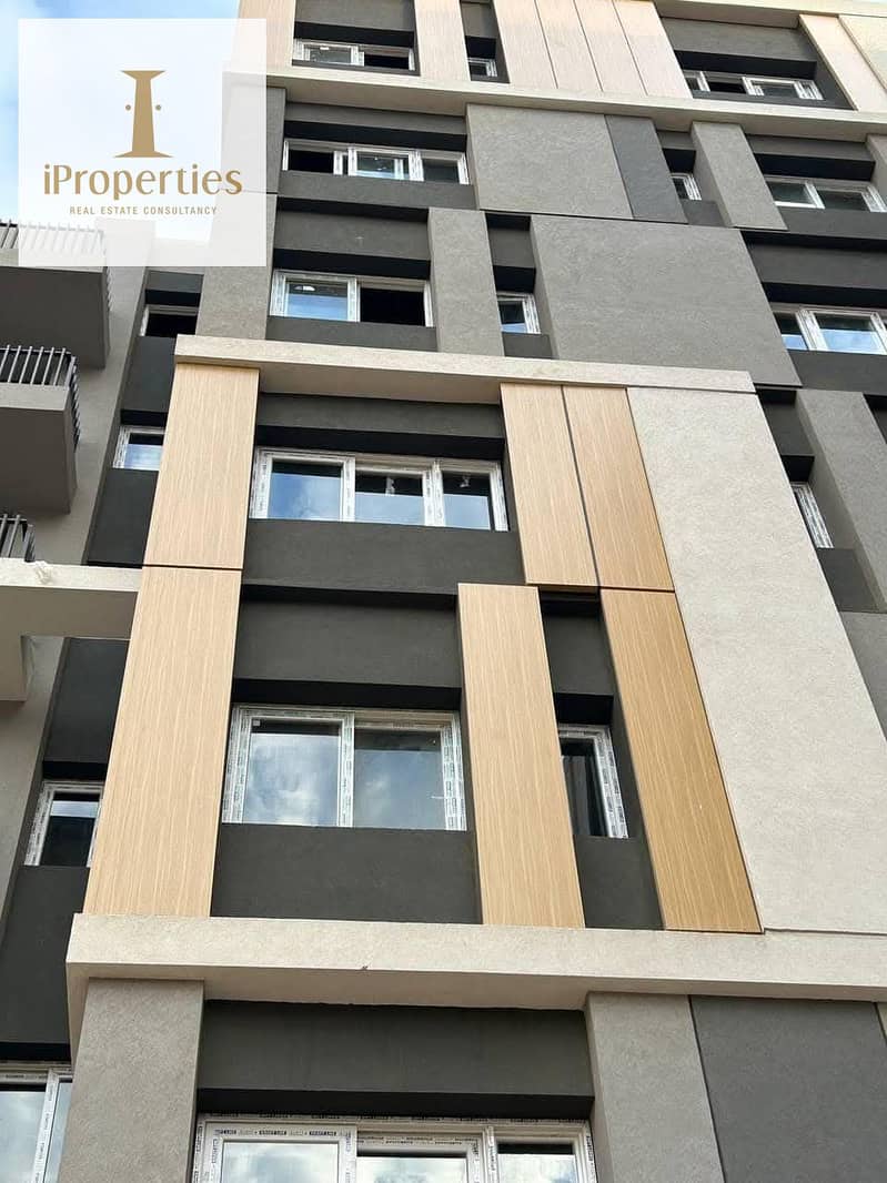 2 2e172e03-7922-4f94-a9cf-cb6734d6c8db. jpeg