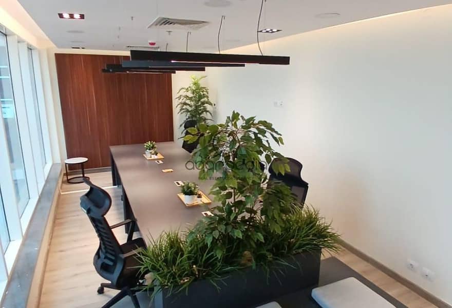 2 4ea4cfa4-274f-424b-a3f8-ea1c24eb3105. jpg