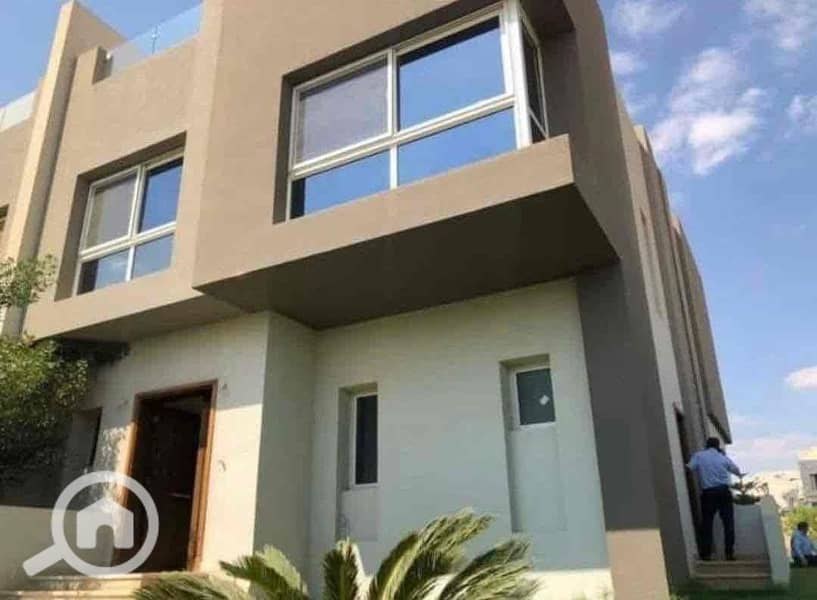 3 590c97ed-698a-47a5-a282-e8537131c7e1. jpg