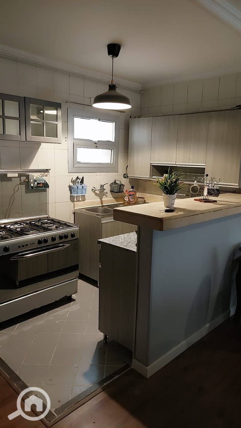 10 2eda0bf8-9d9c-4aaf-a988-c0f23a104630. jpeg