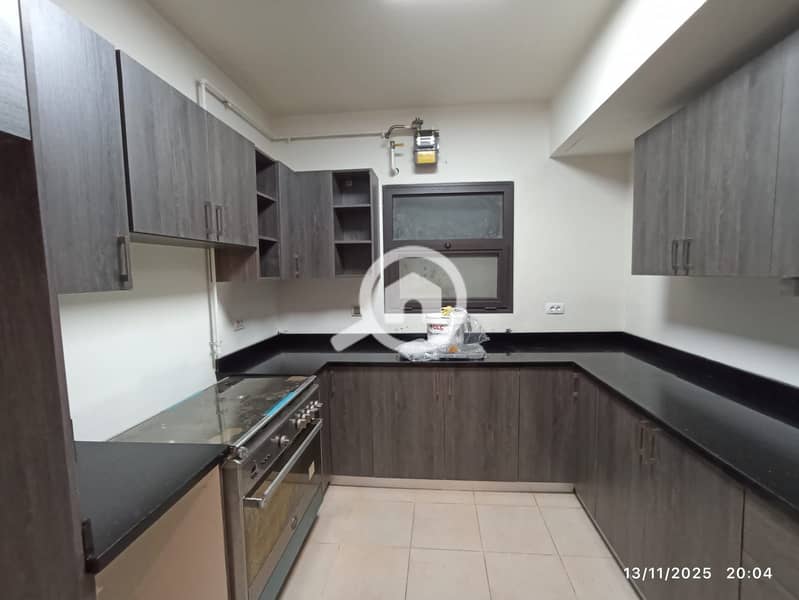 24 WhatsApp Image 2025-12-04 at 17.44. 29_2f5268ec. jpg