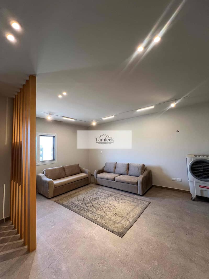 5 092ad1fd-99ee-43aa-aee2-4ecd4c77474c. jpg