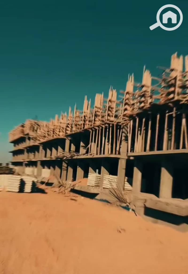 25 fdaae964-f343-4572-a4bf-d5571b31cfe1. jpg