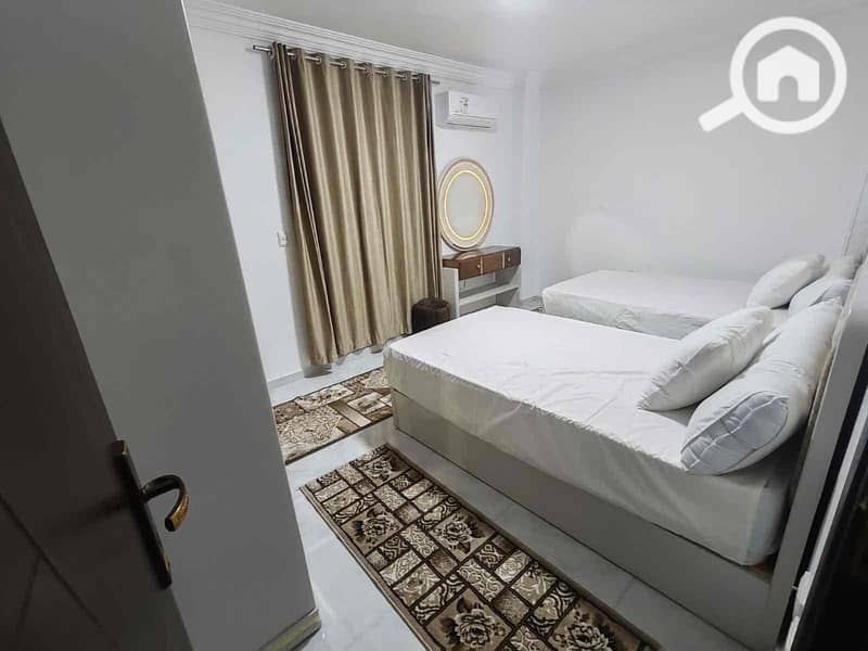 4 f5694c5a-f768-4f1f-bd34-62c8169426c1. jpg