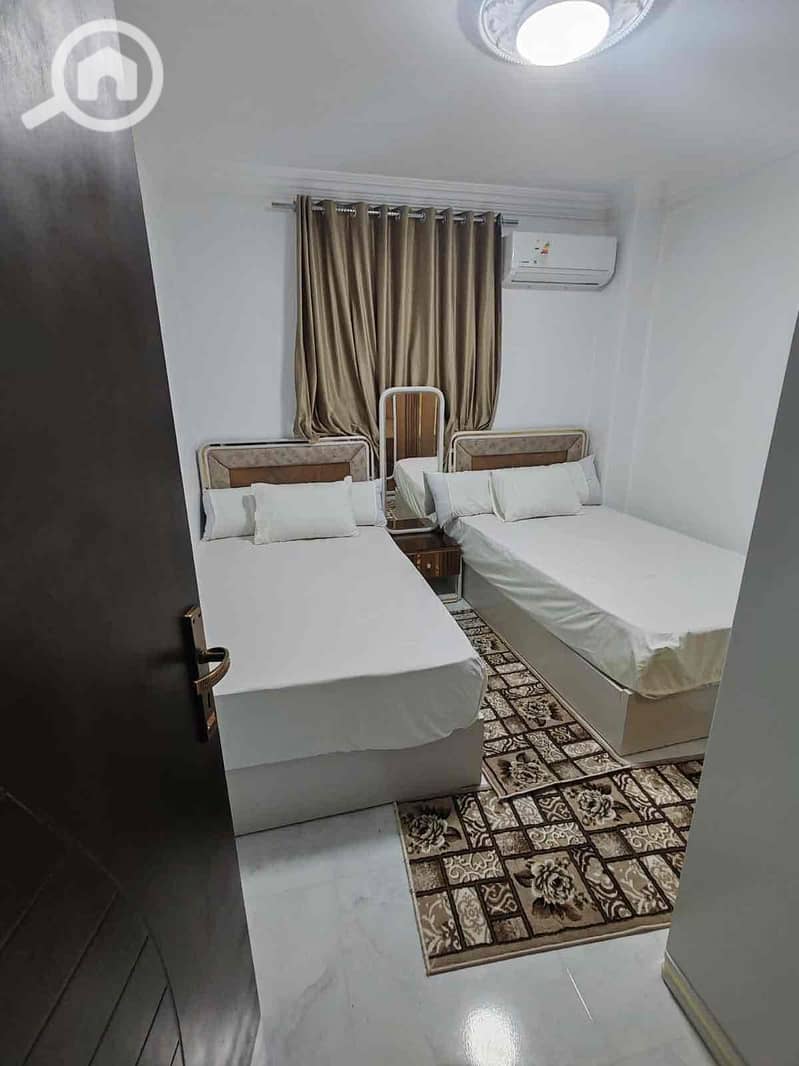 5 e65fc5d0-a77c-467f-a5e2-3d1bc489d6c7. jpg