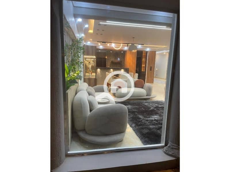 3 d1efc8df-af3a-4e28-a88d-188b1410c175. jpg