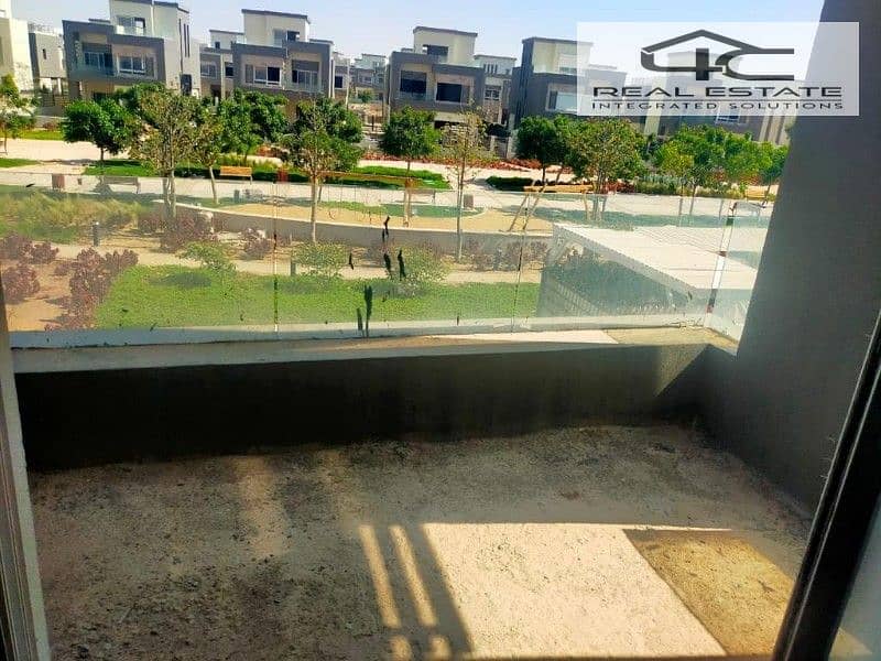 11 WhatsApp Image 2023-10-10 at 7.00. 56 PM. jpg