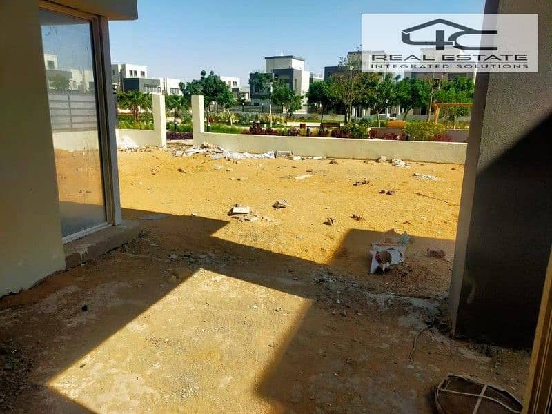 12 WhatsApp Image 2023-10-10 at 7.00. 33 PM (1). jpg