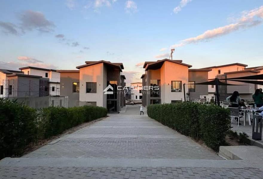 4 c24af46e-f934-4014-9c82-ad8590cb007f. jpg