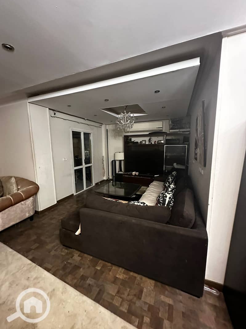 4 e2985896-678d-4cc6-b627-73aed45b1649. jpeg